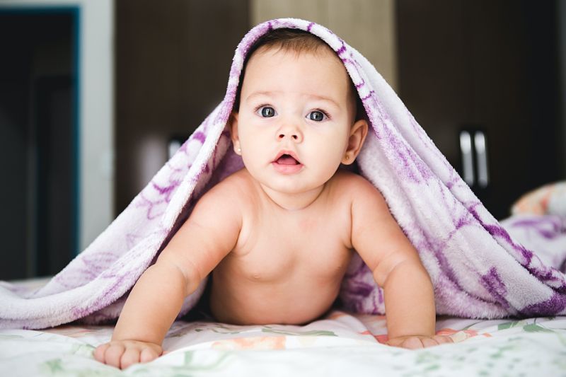 bambino piccolo neonato